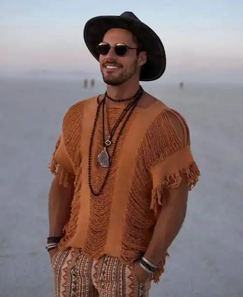 Sugerencia de look boho para hombre 5